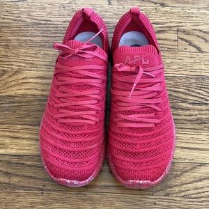 APL Techloom Wave women’s size 10 red